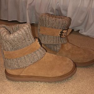 Tan Ugg boots with buckle!